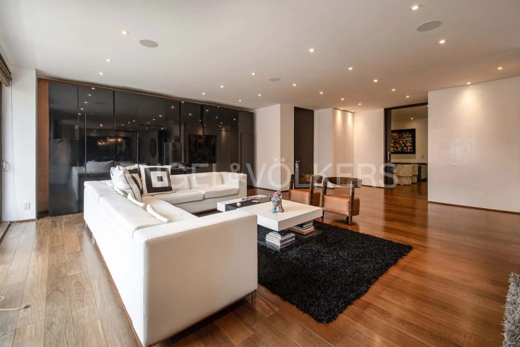 Apartamento de 4 alcobas en venta en La Cabrera, Bogotá, 333 m² · foto 4 de 20