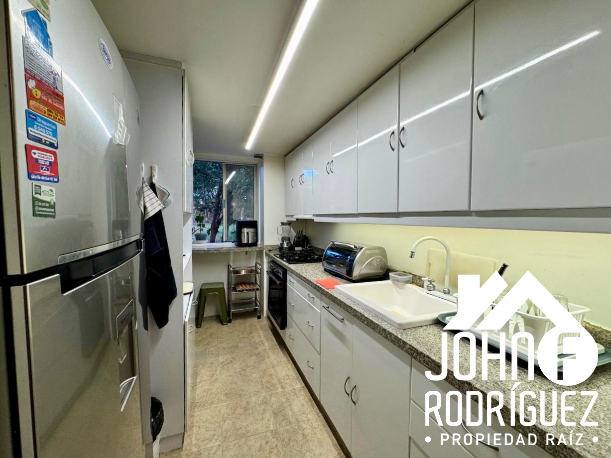 Apartamento en venta en El Poblado, Medellín · foto 8 de 12