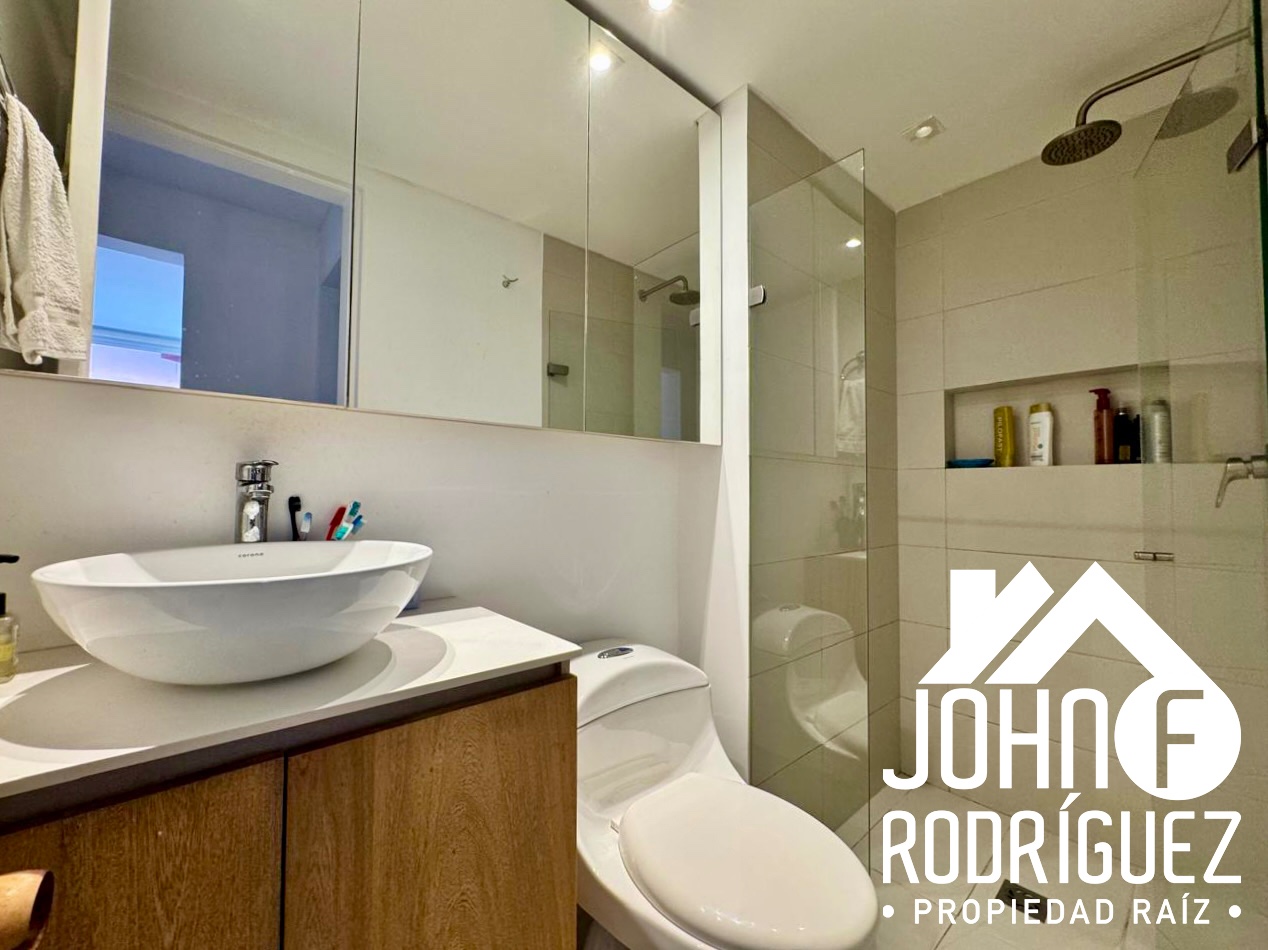 Apartamento en venta en El Poblado, Medellín · foto 5 de 12