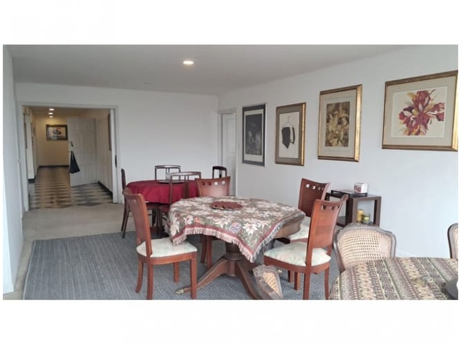 Apartamento de 3 alcobas en venta en Chico, Bogotá, 400 m² · foto 2 de 24