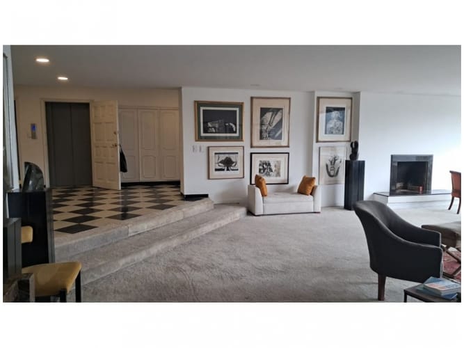 Apartamento de 3 alcobas en venta en Chico, Bogotá, 400 m² · foto 6 de 24