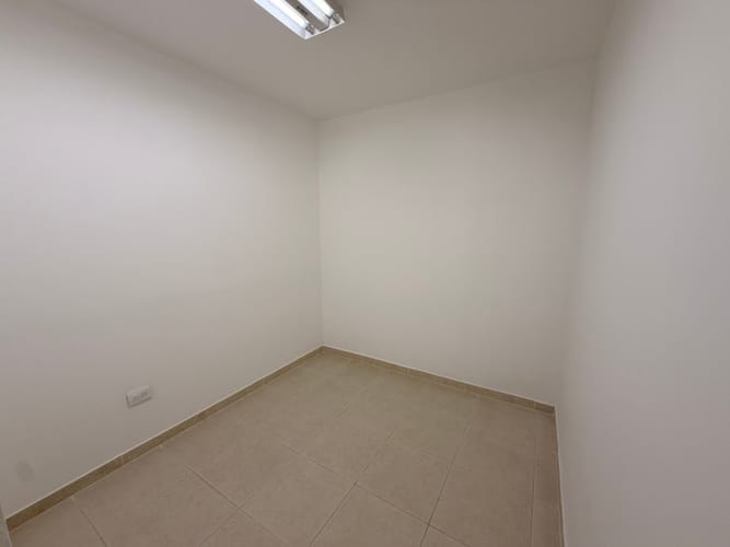 Oficina en venta en Santa Monica, Cali, 42 m² · foto 8 de 13