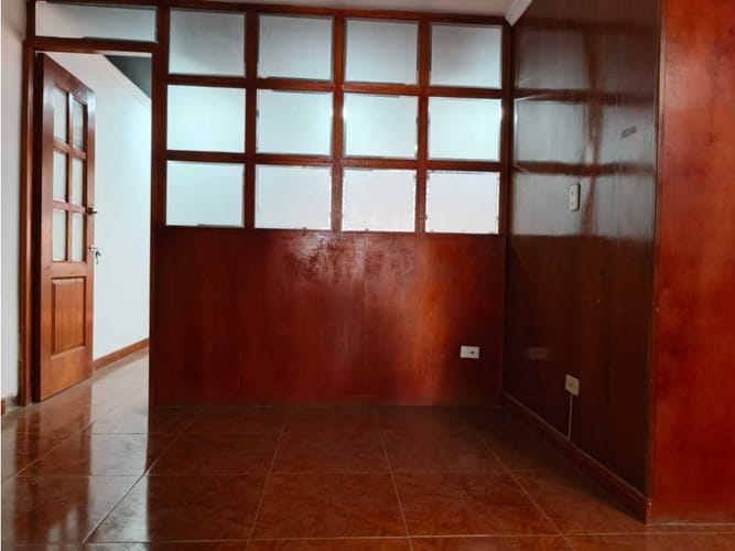 Casa de 4 alcobas en venta en Alfonso Lopez, Bogotá, 399 m² · foto 3 de 24