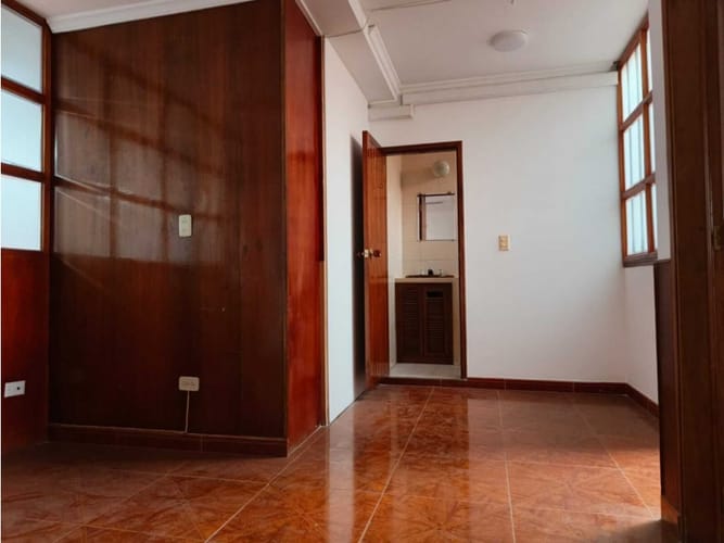 Casa de 4 alcobas en venta en Alfonso Lopez, Bogotá, 399 m² · foto 4 de 24