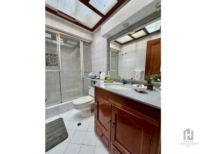 Casa de 3 alcobas en venta en Santa Paula, Bogotá, 225 m² · foto 16 de 24