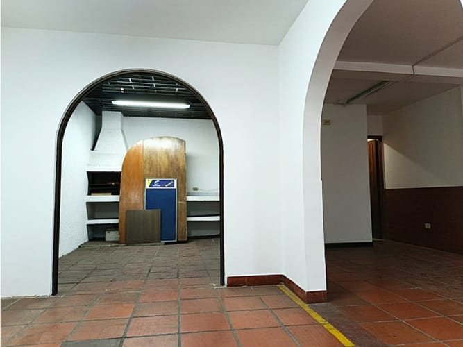 Casa de 4 alcobas en venta en Alfonso Lopez, Bogotá, 399 m² · foto 10 de 24