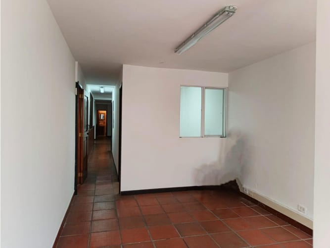 Casa de 4 alcobas en venta en Alfonso Lopez, Bogotá, 399 m² · foto 15 de 24