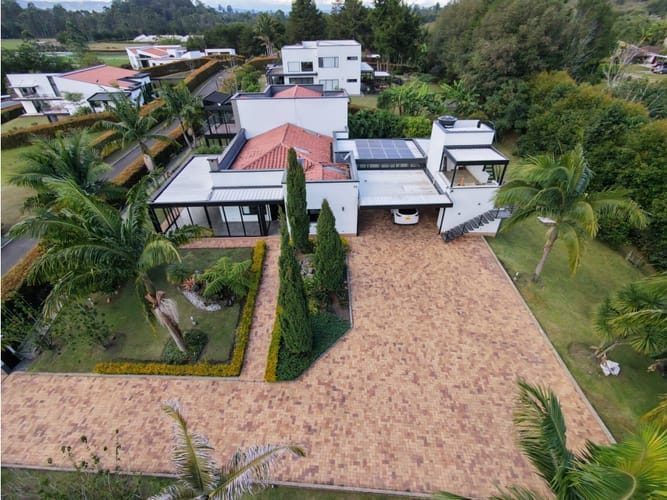 Casa de 3 alcobas en venta en So�Adora, El Carmen de Viboral, 383 m² · foto 3 de 21
