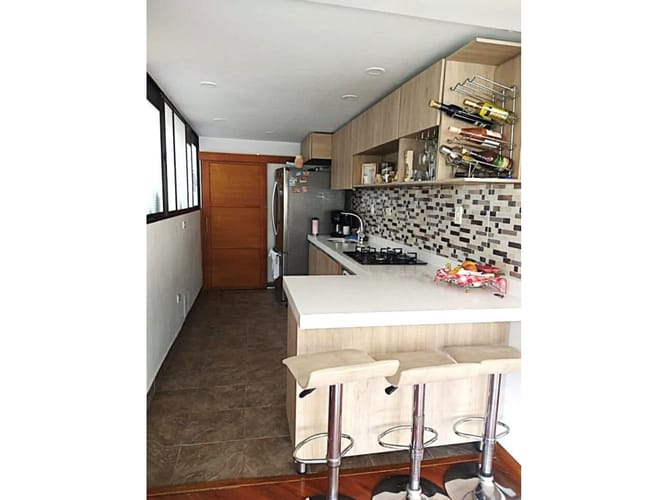 Apartamento de 3 alcobas en venta en Nuevo Campin, Bogotá, 96 m² · foto 3 de 14