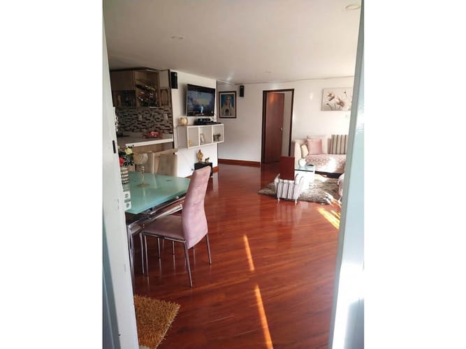 Apartamento de 3 alcobas en venta en Nuevo Campin, Bogotá, 96 m² · foto 5 de 14