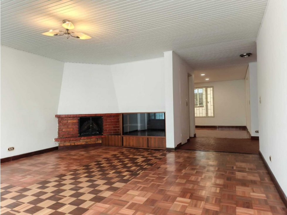 Casa en venta en Barrios Unidos, Bogotá · foto 8 de 24