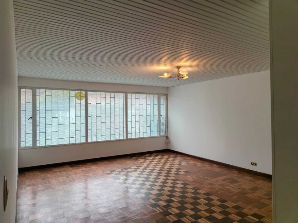 Casa en venta en Barrios Unidos, Bogotá · foto 9 de 24