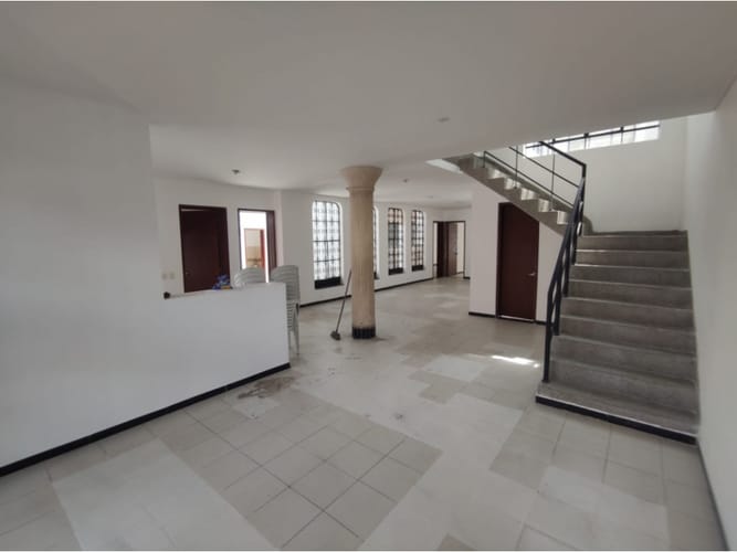 Casa de 1 alcoba en arriendo en Quinta Camacho, Bogotá, 600 m² · foto 3 de 21