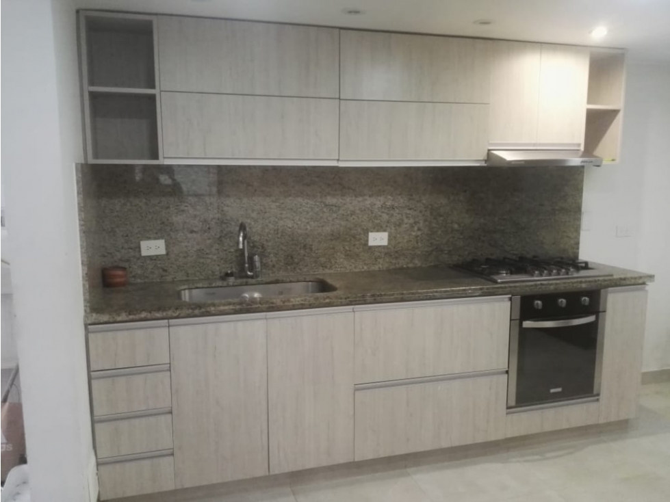 Apartamento en venta en El Refugio, Bogotá · foto 5 de 24