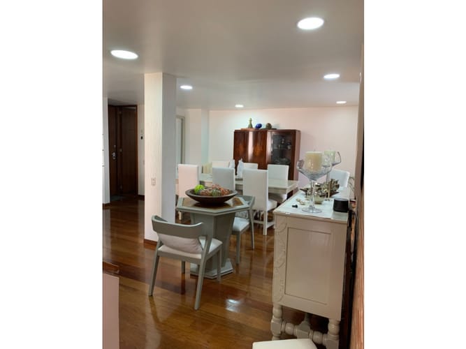 Apartamento de 3 alcobas en venta en Cerros Del Country, Bogotá, 168 m² · foto 1 de 23