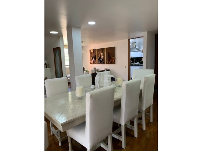 Apartamento de 3 alcobas en venta en Cerros Del Country, Bogotá, 168 m² · foto 2 de 23