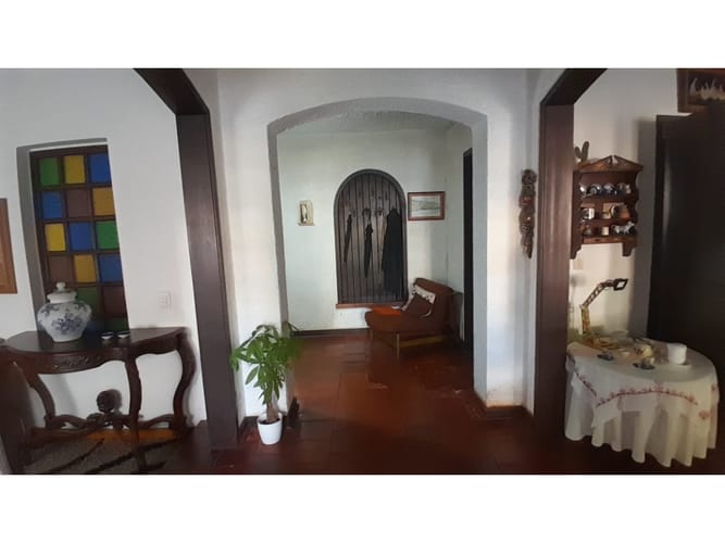 Casa de 5 alcobas en venta en Niza Norte, Bogotá, 280 m² · foto 4 de 21