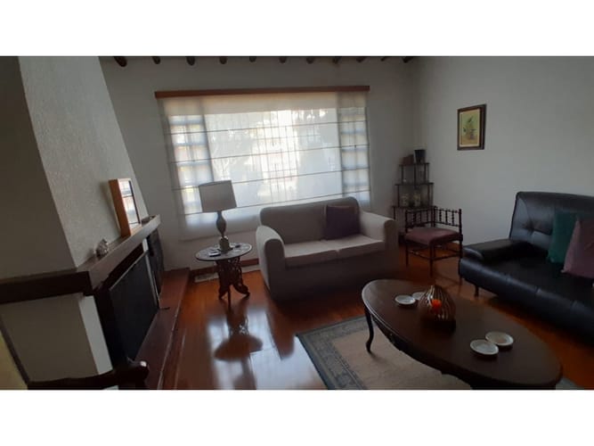 Casa de 5 alcobas en venta en Niza Norte, Bogotá, 280 m² · foto 5 de 21