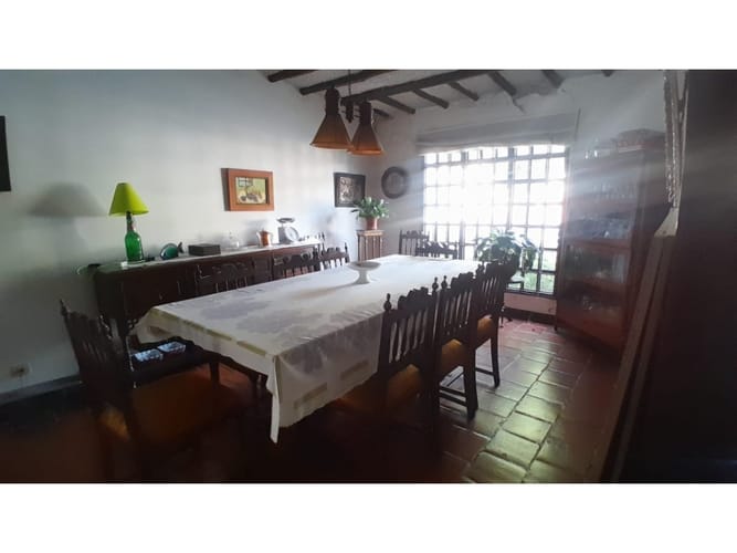 Casa de 5 alcobas en venta en Niza Norte, Bogotá, 280 m² · foto 8 de 21