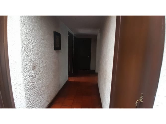 Casa de 5 alcobas en venta en Niza Norte, Bogotá, 280 m² · foto 12 de 21