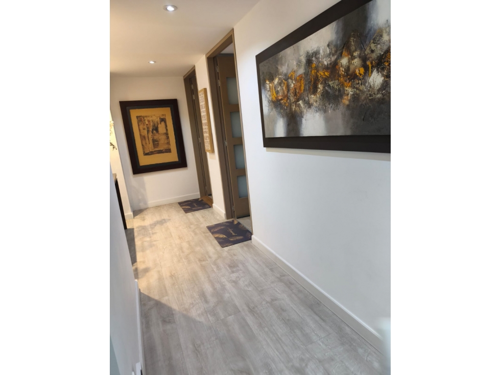 Apartamento en venta en Santa Barbara Central, Bogotá · foto 9 de 15