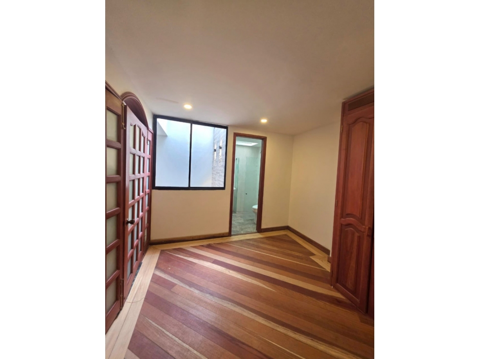 Apartamento en venta en Las Villas, Bogotá · foto 3 de 21