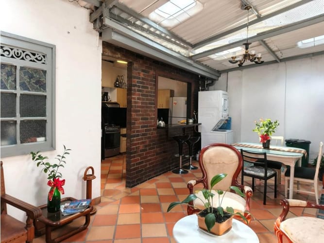 Casa de 6 alcobas en venta en Engativá, Bogotá, 318 m² · foto 3 de 20