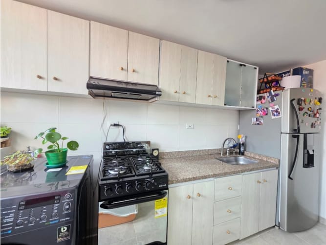 Apartamento de 3 alcobas en venta en Fontibon, Bogotá, 47 m² · foto 4 de 12