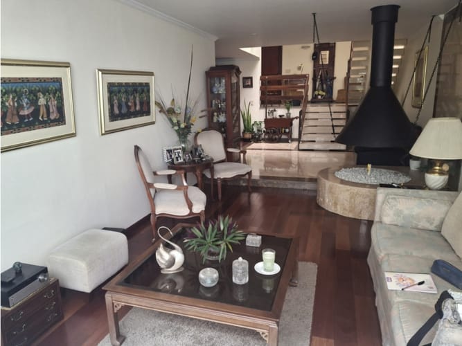 Casa en venta en Santa Barbara Central, Bogotá · foto 3 de 18