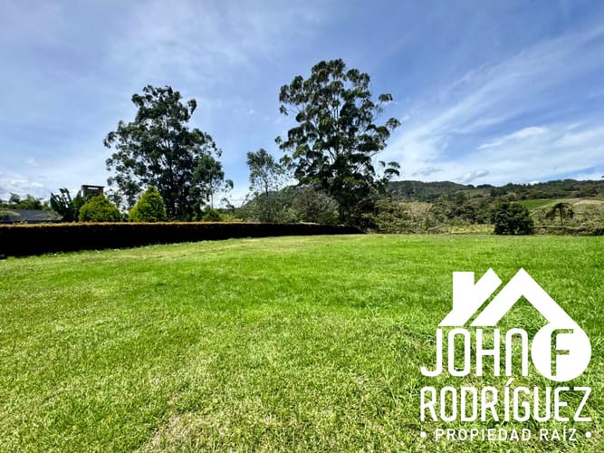 Lote en venta en So�Adora, El Carmen de Viboral, 2958 m² · foto 5 de 11