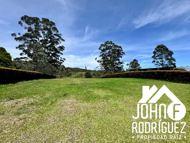 Lote en venta en So�Adora, El Carmen de Viboral, 2958 m² · foto 6 de 11