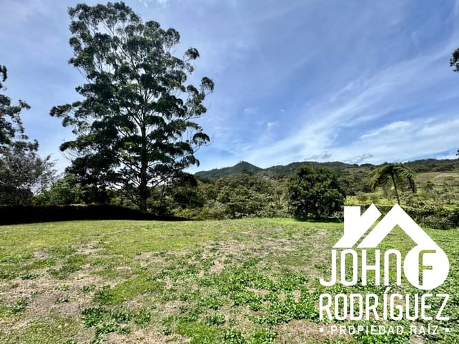Lote en venta en So�Adora, El Carmen de Viboral, 2958 m² · foto 8 de 11