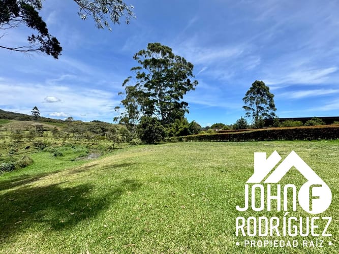 Lote en venta en So�Adora, El Carmen de Viboral, 2958 m² · foto 10 de 11