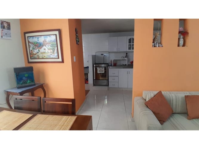 Casa de 6 alcobas en venta en Las Flores, Bogotá, 220 m² · foto 7 de 23