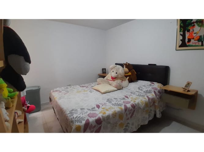 Casa de 6 alcobas en venta en Las Flores, Bogotá, 220 m² · foto 16 de 23