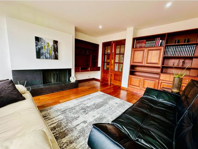 Apartamento de 6 alcobas en venta en Santa Paula, Bogotá, 378 m² · foto 5 de 24