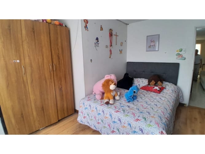 Casa de 6 alcobas en venta en Las Flores, Bogotá, 220 m² · foto 19 de 23