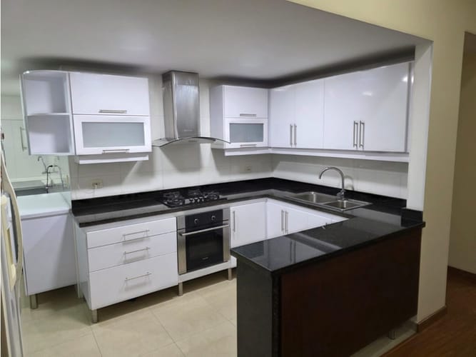 Apartamento de 2 alcobas en venta en Ilarco, Bogotá, 80 m² · foto 4 de 14