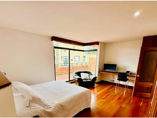 Apartamento de 6 alcobas en venta en Santa Paula, Bogotá, 378 m² · foto 19 de 24
