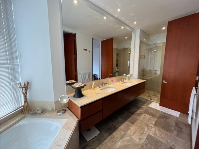 Apartamento de 3 alcobas en venta en Cerros De Suba, Bogotá, 275 m² · foto 14 de 22