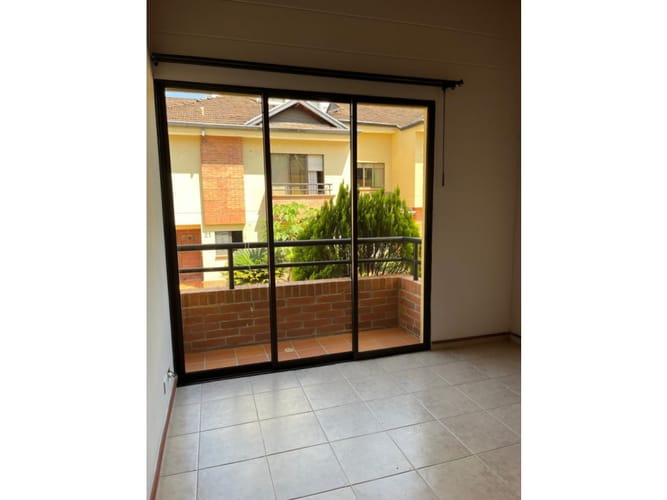 Casa de 3 alcobas en venta en Floridablanca, Floridablanca, 213 m² · foto 13 de 24