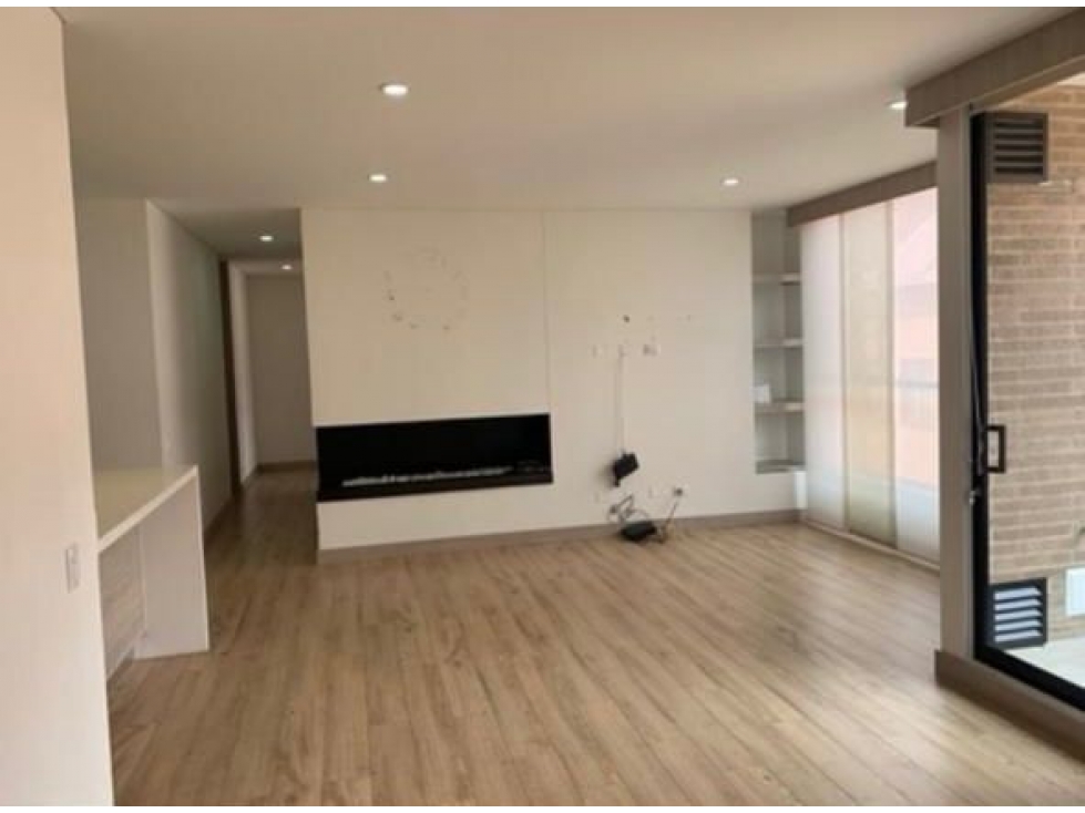 Apartamento en venta en San Patricio, Bogotá · foto 3 de 13