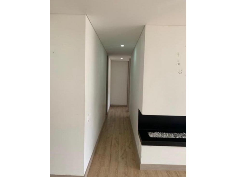 Apartamento en venta en San Patricio, Bogotá · foto 4 de 13