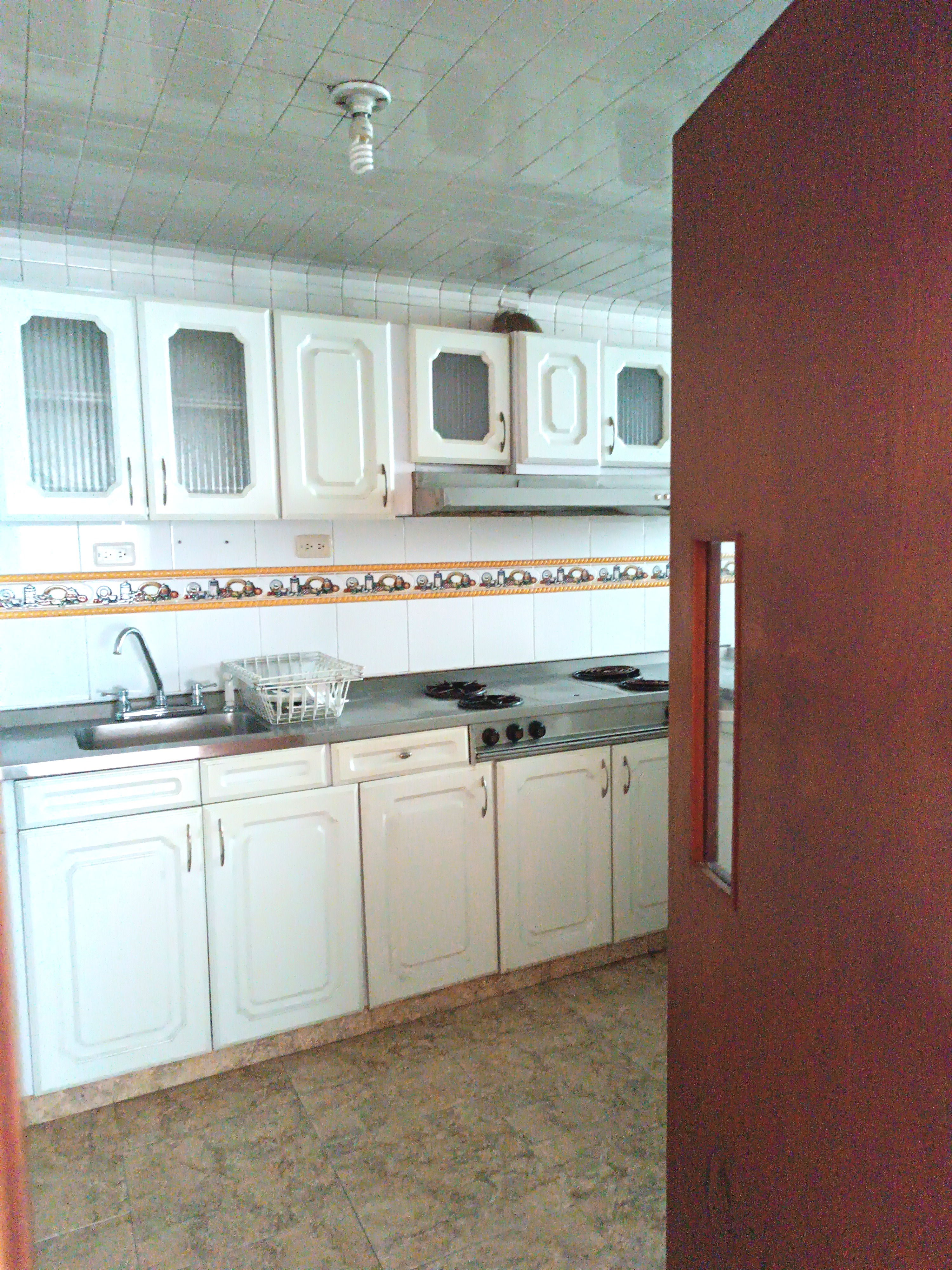 Casa en venta en Cedritos, Bogotá · foto 8 de 18