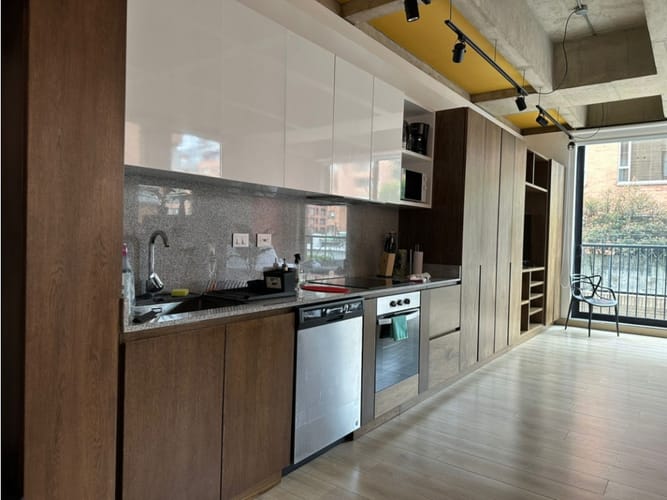 Apartamento de 1 alcoba en venta en Chico Norte, Bogotá, 57 m² · foto 3 de 4