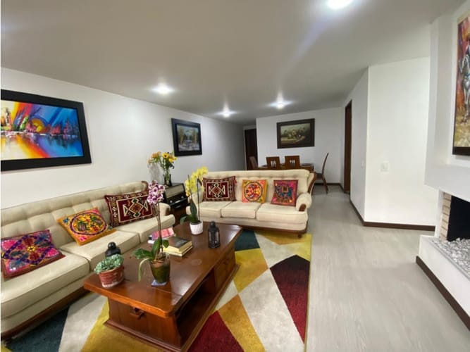 Apartamento de 3 alcobas en venta en Colina Campestre, Bogotá, 148 m² · foto 2 de 23