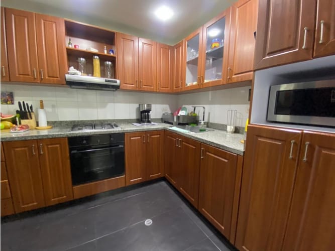 Apartamento de 3 alcobas en venta en Colina Campestre, Bogotá, 148 m² · foto 7 de 23