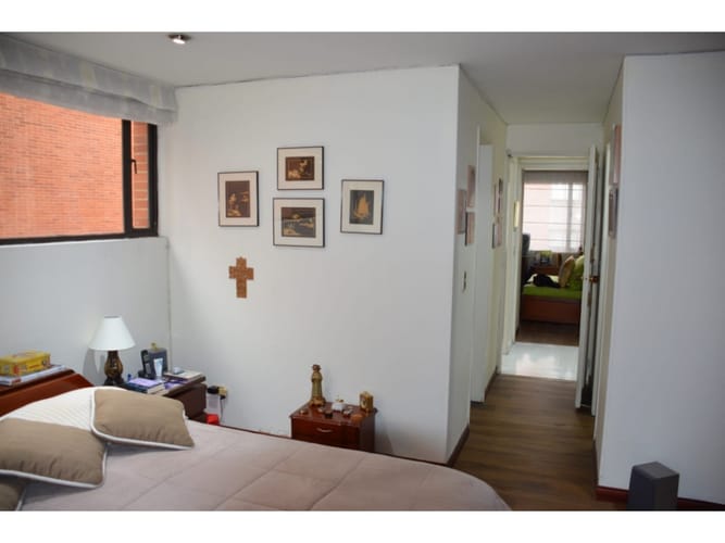 Apartamento de 3 alcobas en venta en Chico, Bogotá, 122 m² · foto 5 de 9
