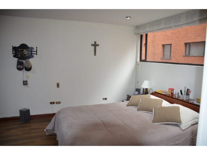 Apartamento de 3 alcobas en venta en Chico, Bogotá, 122 m² · foto 6 de 9
