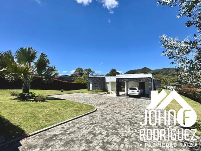 Casa de 5 alcobas en venta en So�Adora, El Carmen de Viboral · foto 6 de 24